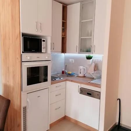 & Viktor Lux Apartman